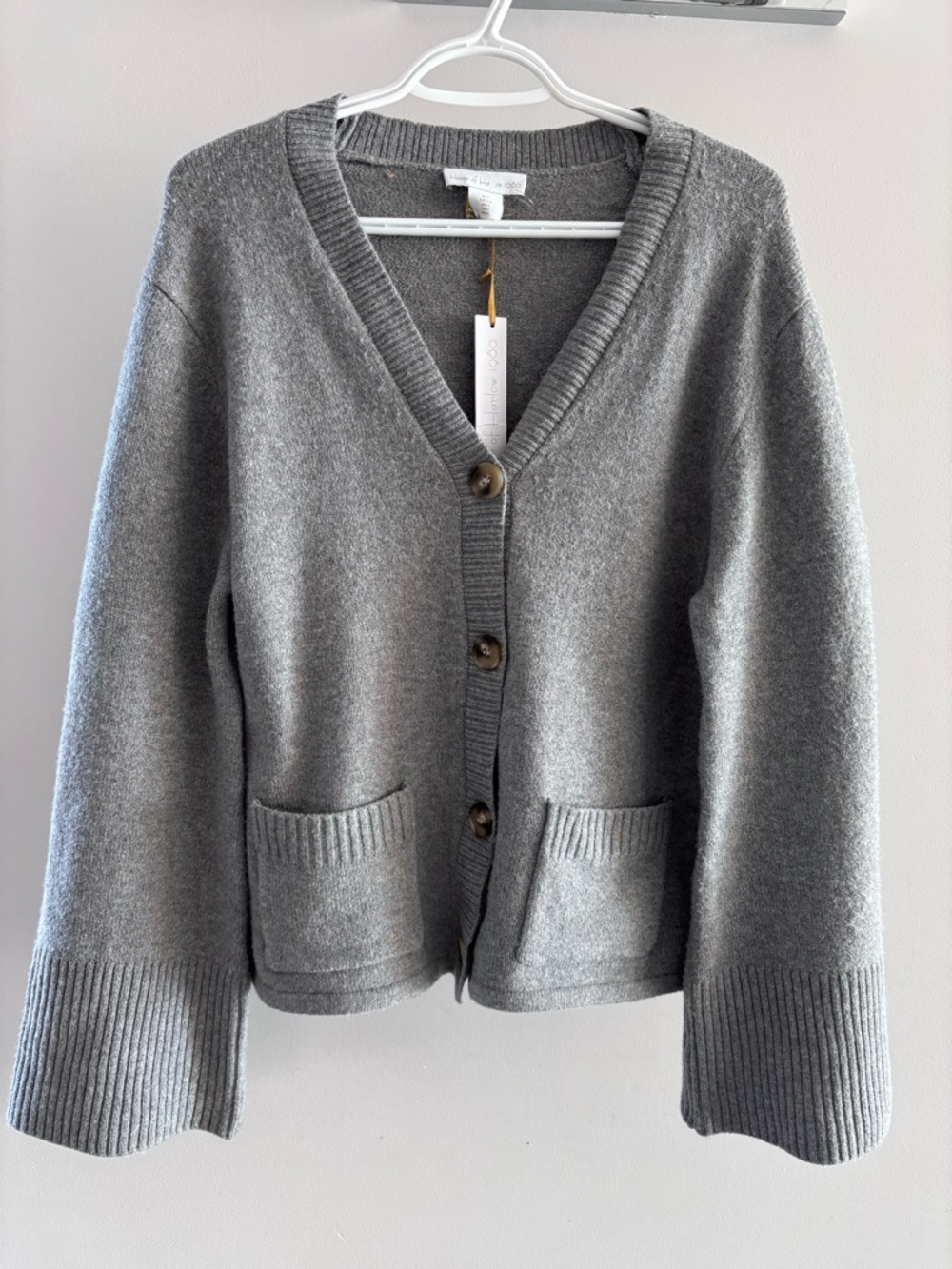 House of Harlow 1960 Heather Gray V-Neck Button Cardigan